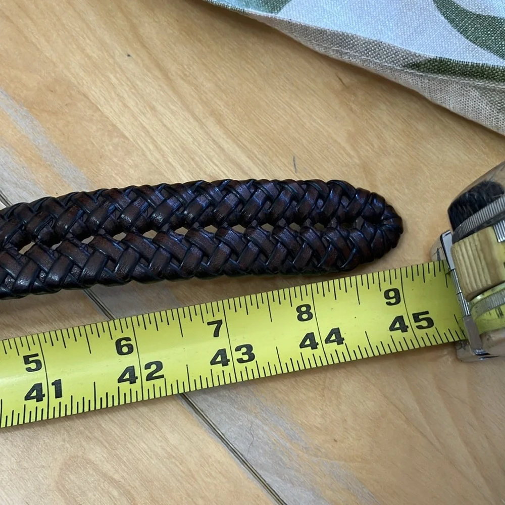 Men’s‎ woven leather belt brown, tan, like new size L silver buckle
